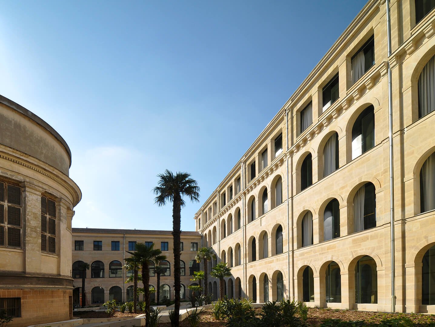 Vue extérieure du bâtiment